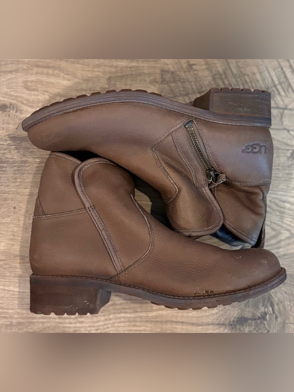 UGG Lavelle Camel Leather Ankle Boots – Size 6